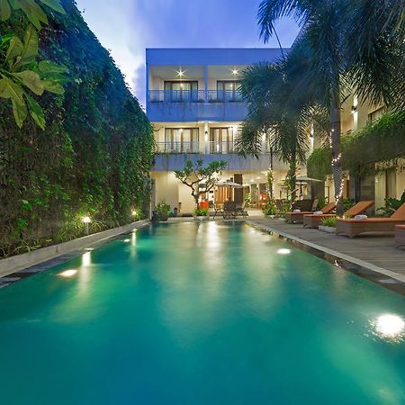 Vihan Suites Bali Kuta Lombok Exteriör bild
