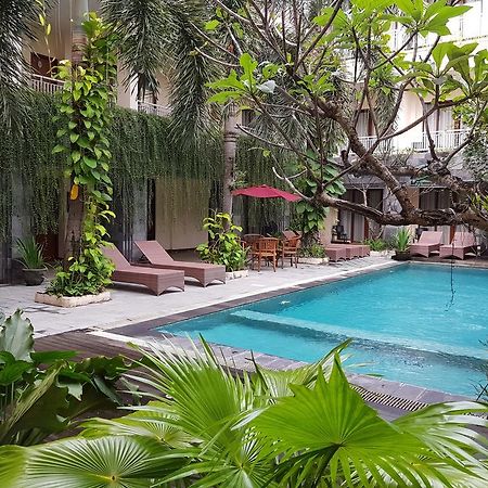 Vihan Suites Bali Kuta Lombok Exteriör bild