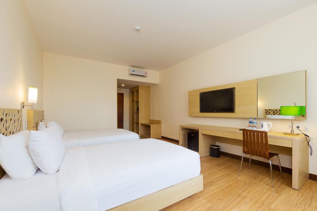 Vihan Suites Bali Kuta Lombok Exteriör bild