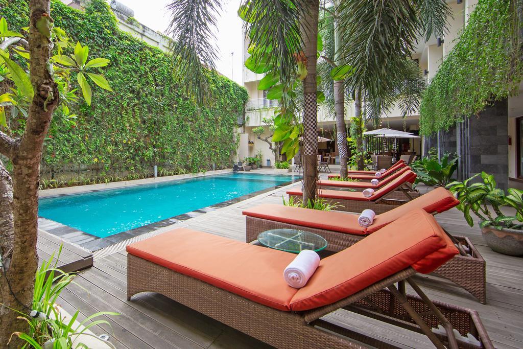 Vihan Suites Bali Kuta Lombok Exteriör bild