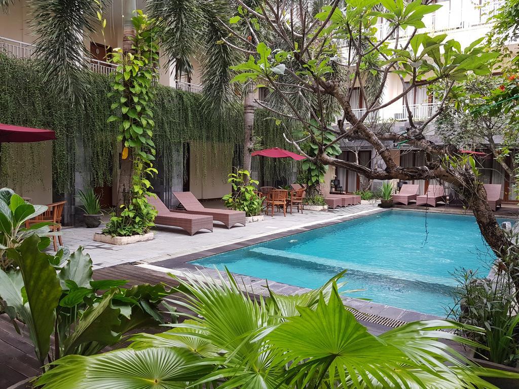 Vihan Suites Bali Kuta Lombok Exteriör bild