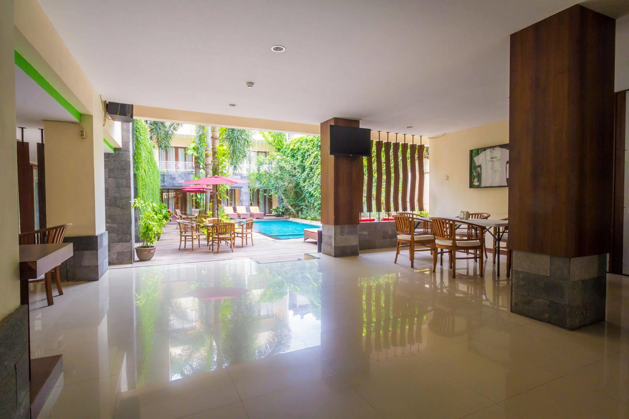 Vihan Suites Bali Kuta Lombok Exteriör bild
