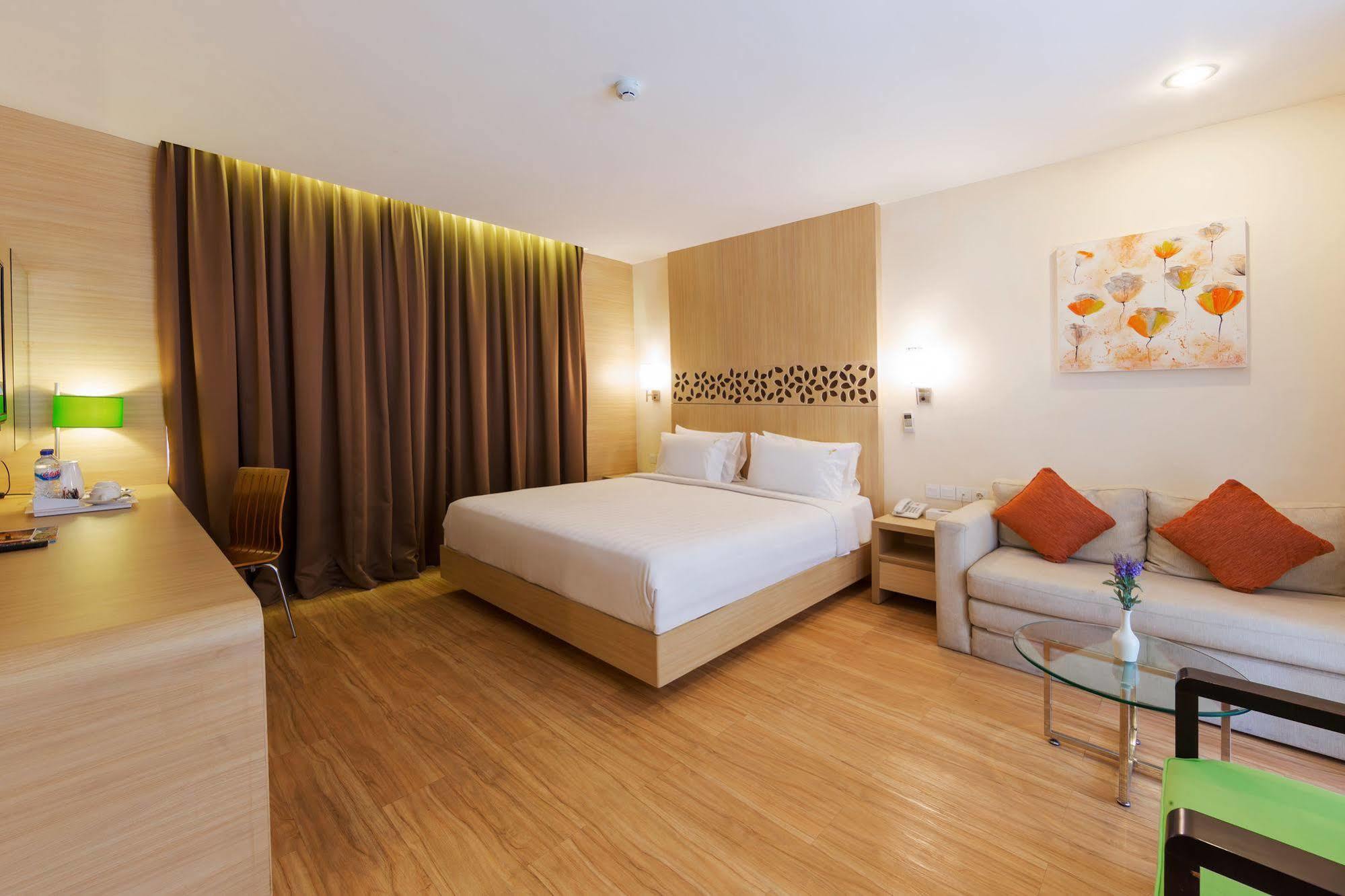 Vihan Suites Bali Kuta Lombok Exteriör bild